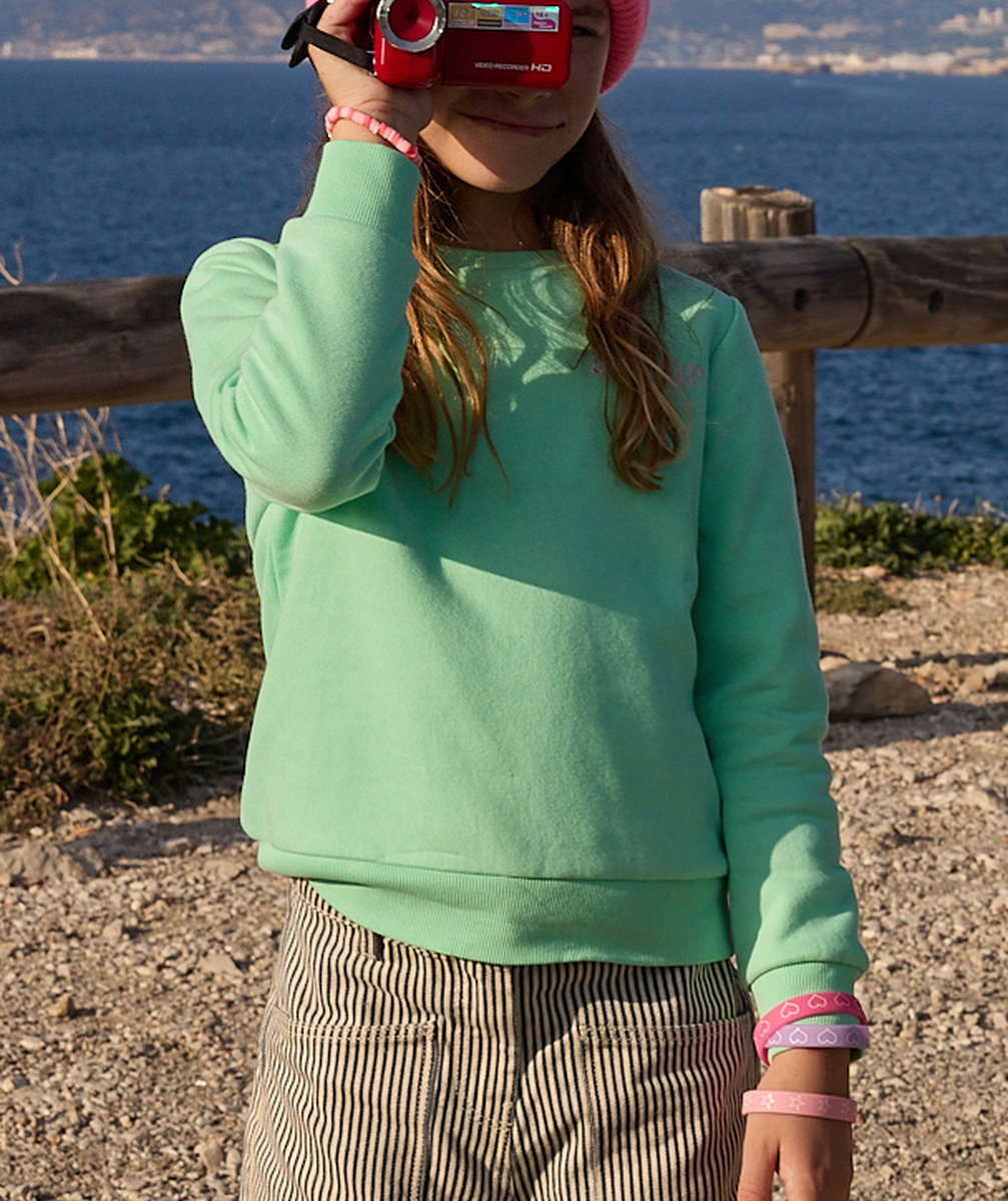 Long-sleeved mint green sweatshirt with writing for girls