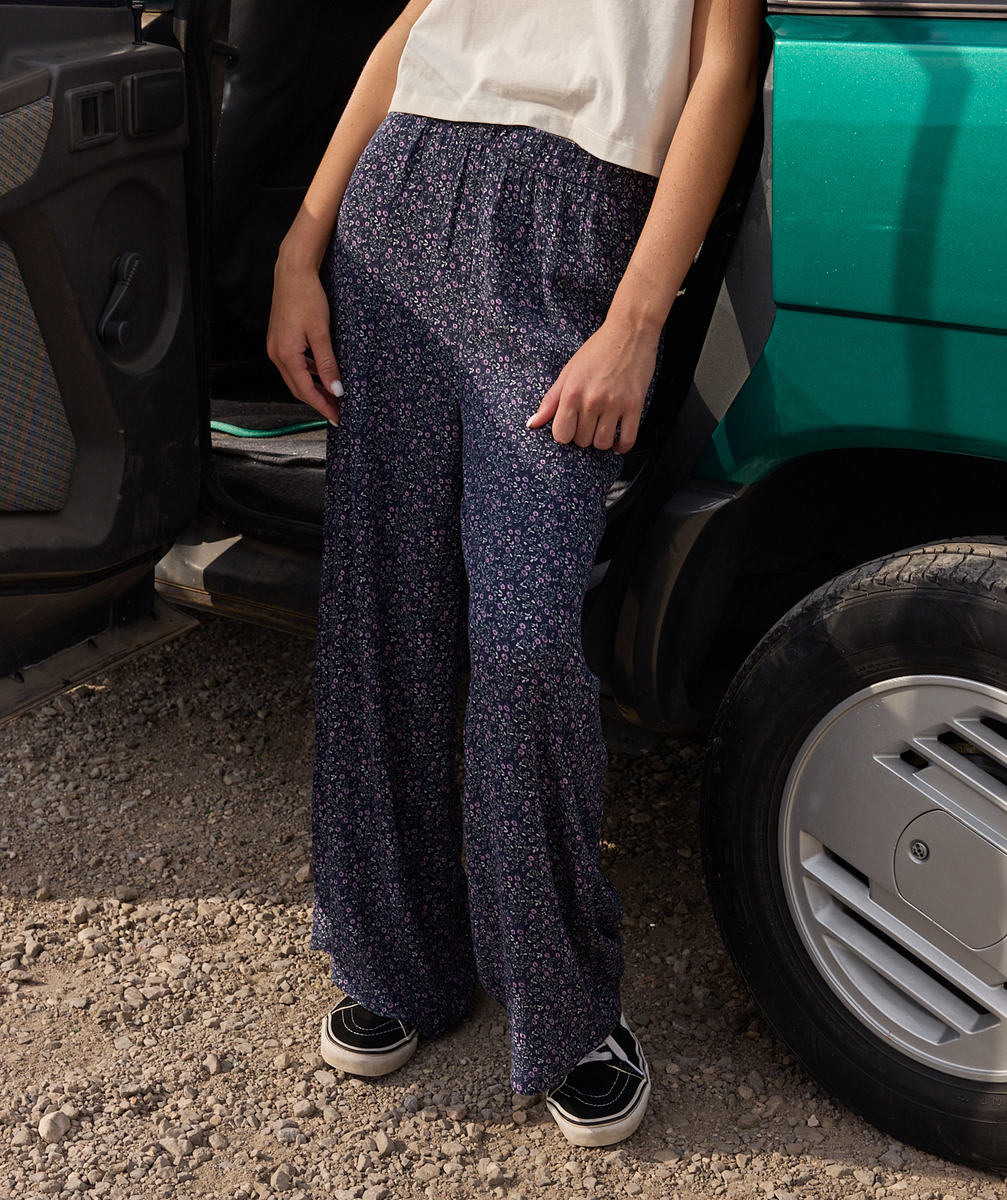 Long pants with floral print for girls
