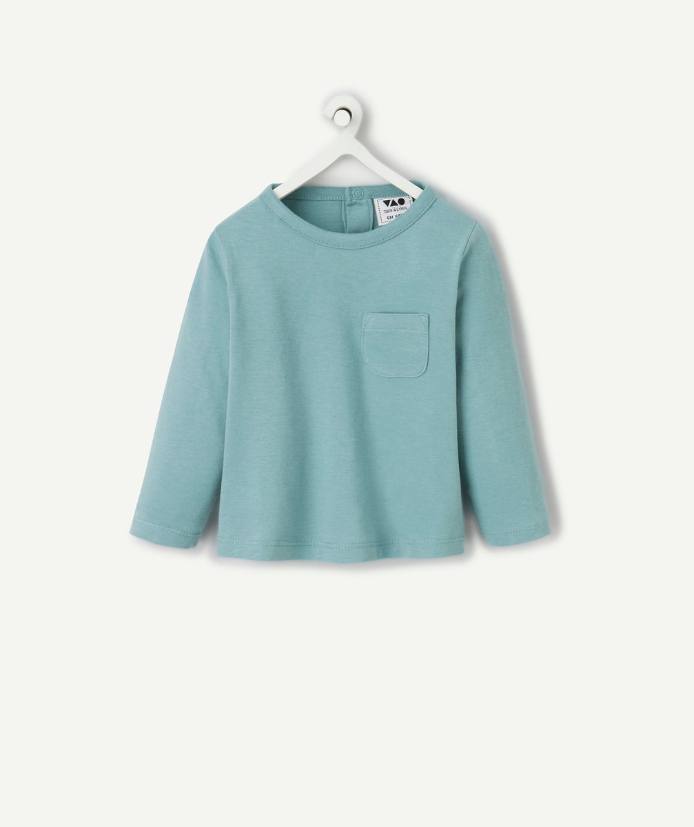 Baby blue long-sleeved t-shirt with pocket