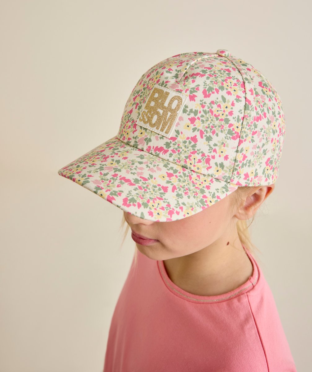 Girl's floral cap