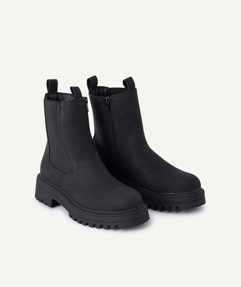 Collège fille-Bottes HB